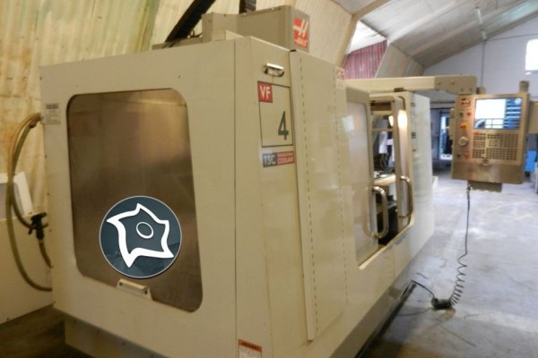 Станок вертикально-фрезерный с ЧПУ HAAS VF 4