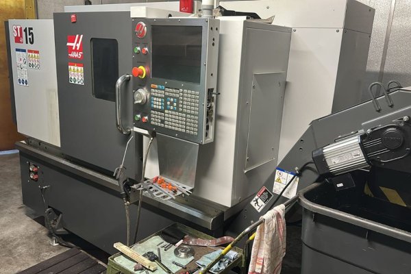 Токарний центр з ЧПУ HAAS ST-15