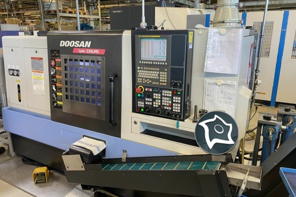Токарно-фрезерний обробний центр з ЧПУ DOOSAN Lynx 220 LMSC