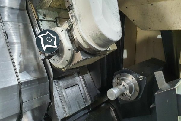 Токарно-фрезерный обрабатывающий центр c ЧПУ OKUMA Mac Turn 250 W