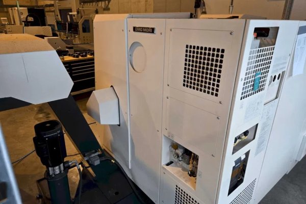 Токарно-фрезерный обрабатывающий центр с ЧПУ DMG MORI CLX 350 V6