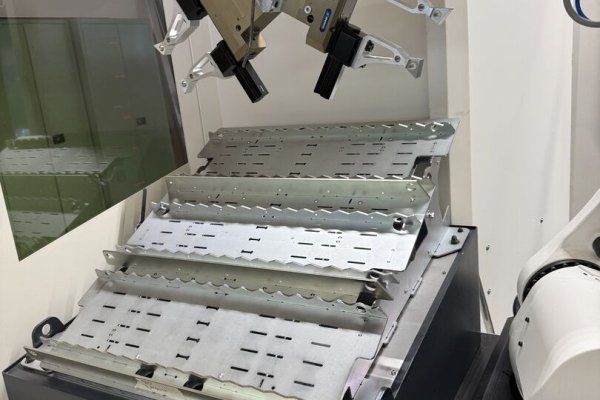 Токарно-фрезерний верстат з ЧПУ DMG CLX 450 TC