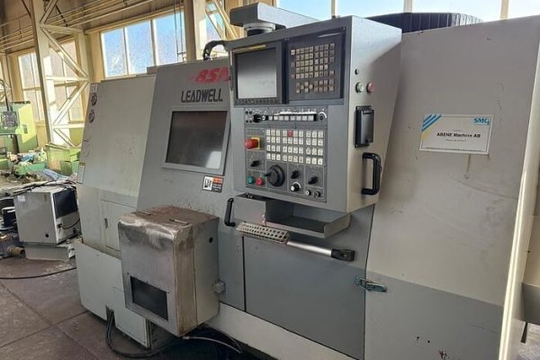 Токарный центр с ЧПУ Leadwell T-8SM