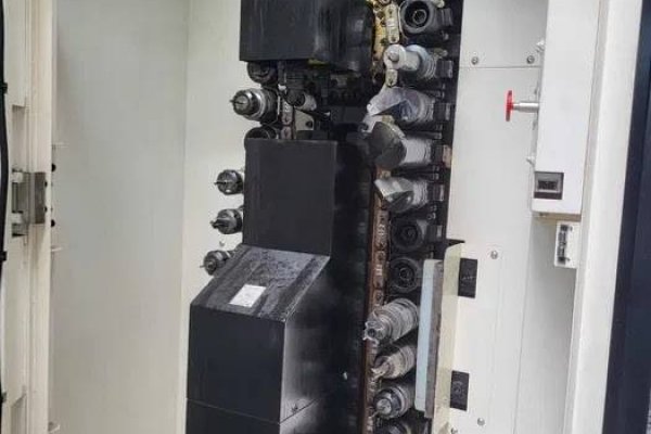 Токарный многоосевой станок с ЧПУ  DMG MORI NTX 2000/1500 SZM