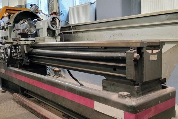 Токарний верстат OPTIMUM OPTIturn D560 x 2000