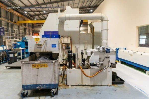 Токарний верстат по металу WFL Austria M 100/5000