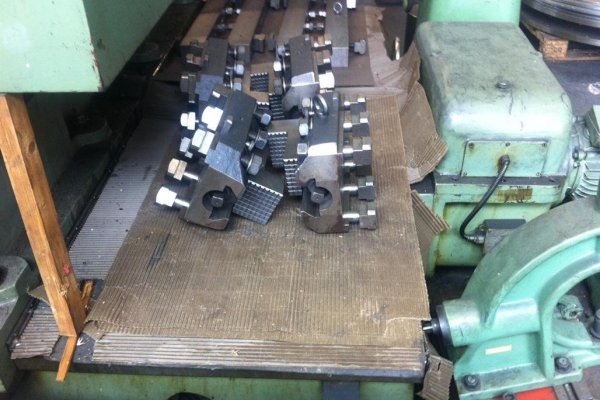 Токарный станок POREBA TZG-250A