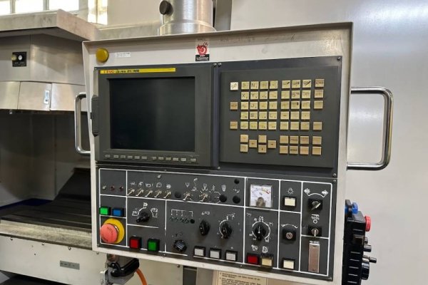 Токарний верстат з ЧПУ - діаметр до 800 мм / Colchester ALPHA 1350 XT