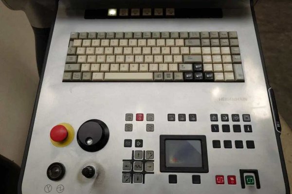 Токарний верстат з ЧПУ DMG MORI NEF 400