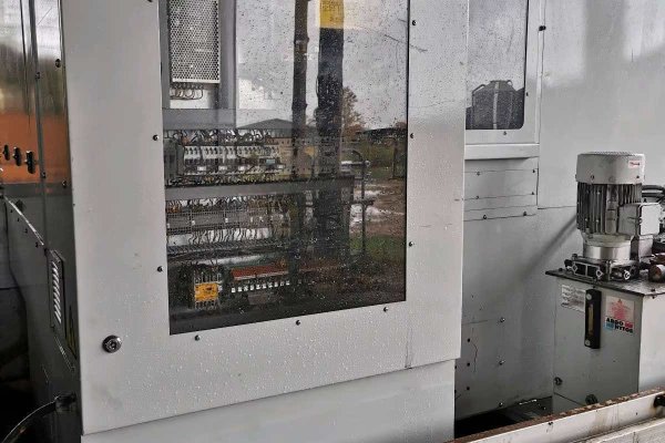 Токарний верстат з ЧПУ GDW 350
