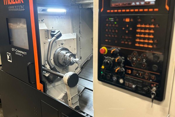 Токарний верстат з ЧПУ I 2017 Mazak QT-Compact 200MSY L I