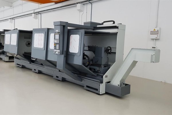 Токарный станок с ЧПУ PINACHO STH 500/4000