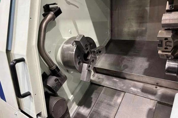 Токарный станок с ЧПУ с приводными инструментами Biglia B 550