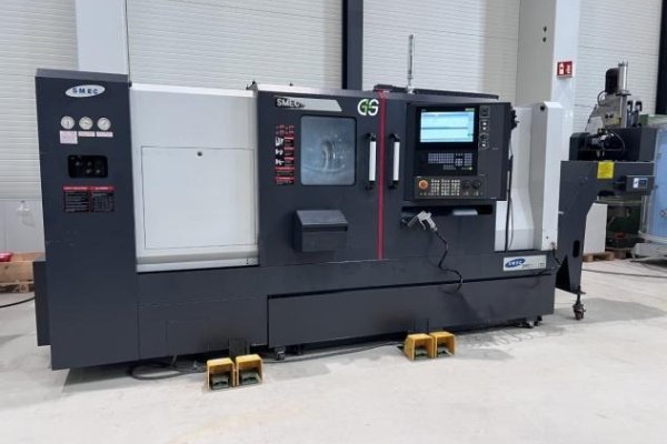 Токарний верстат з ЧПУ SMEC SL 3000LM