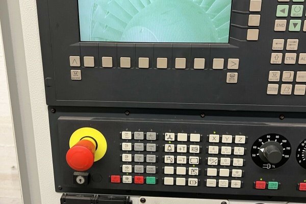 Токарний верстат з ЧПУ Spinner TC 32