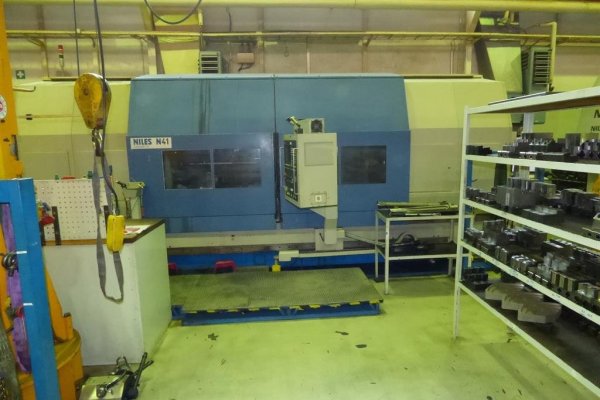 Токарний верстат з ЧПУ - верстат із похилою станиною NILES-SIMMONS N 41x 3000
