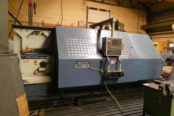 Токарний верстат із цикловим керуванням Hwacheon MEGA-95