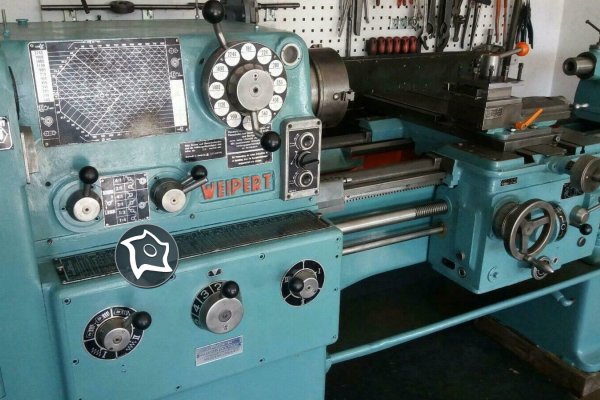 Токарный станок Weipert WG 425
