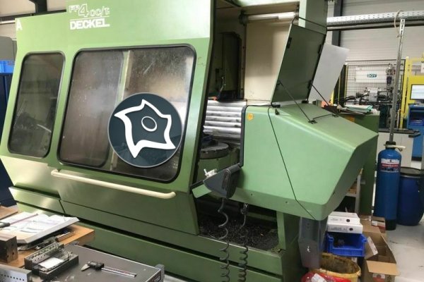 Універсально-фрезерний верстат з ЧПУ DECKEL FP 4 CCT
