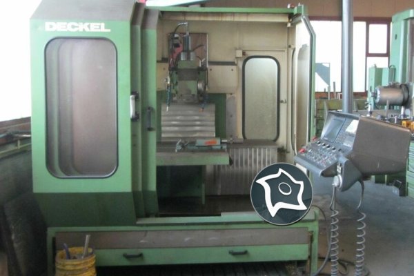 Универсально-фрезерный станок с ЧПУ DECKEL FP 5 NC