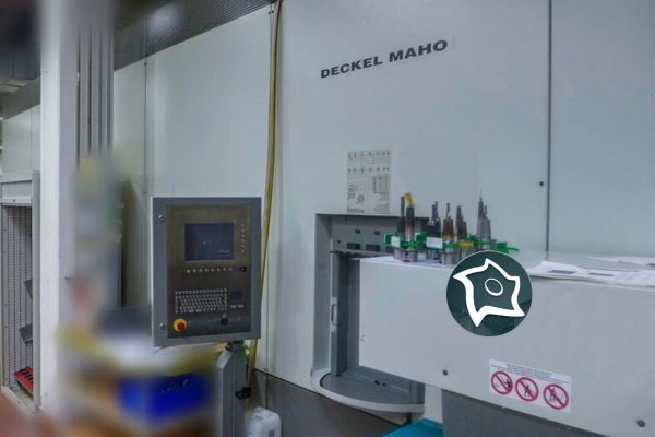 Универсально-фрезерный станок с ЧПУ DECKEL MAHO DMC 125 U duoBLOCK