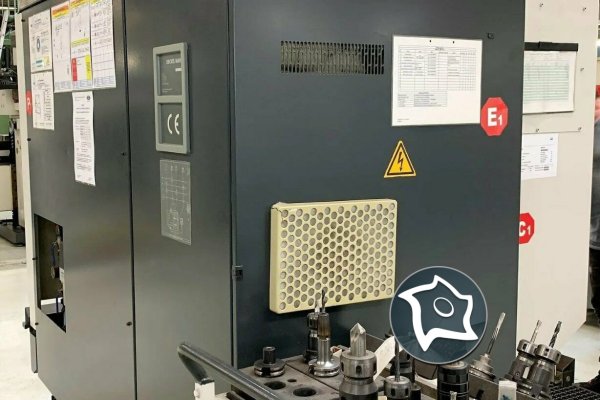 Универсально-фрезерный станок с ЧПУ DECKEL MAHO DMU 50 T