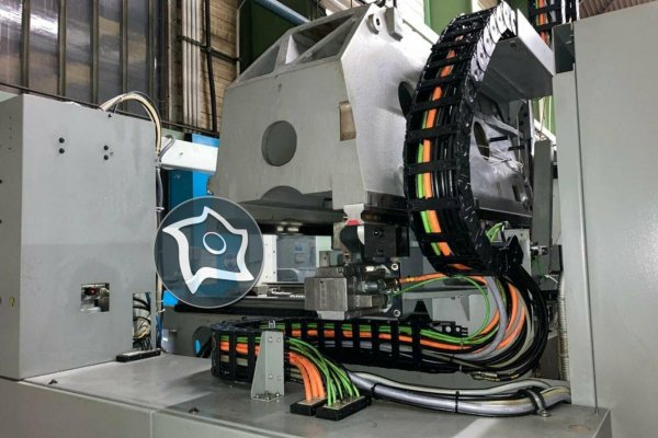 Універсально-фрезерний верстат з ЧПУ Deckel Maho DMU 70