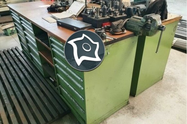 Универсально-фрезерный станок с ЧПУ DECKEL MAHO DMU 80 E