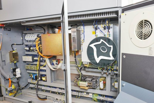 Універсально-фрезерний верстат з ЧПУ DECKEL MAHO DMU 80 T