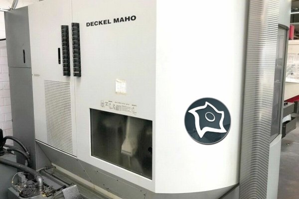 Универсально-фрезерный станок с ЧПУ Deckel Maho DMU 80 T