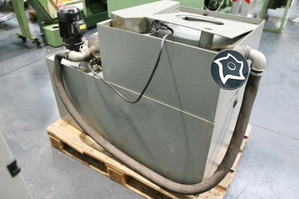 Универсально-фрезерный станок с ЧПУ Deckel Maho DMU 80 T