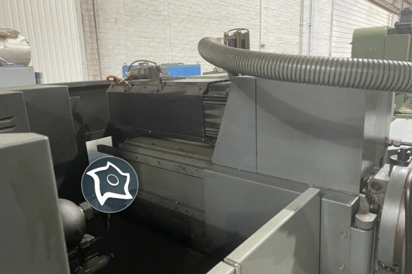 Універсально-фрезерний верстат з ЧПУ Deckel MAHO MH 600 W