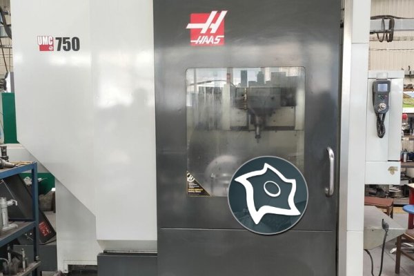 Універсально-фрезерний верстат з ЧПУ HAAS UMC 750