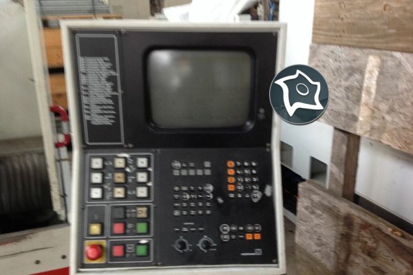 Универсально-фрезерный станок с ЧПУ Hermle UWF 900 W