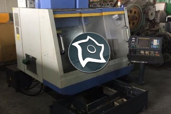 Універсально-фрезерний верстат з ЧПУ LEADWELL MCV-0P