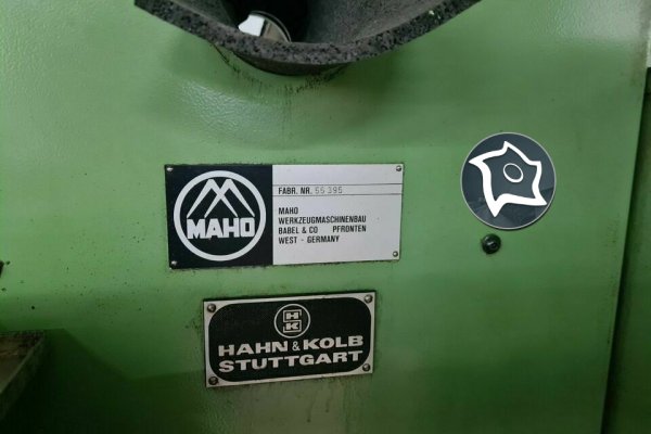 Універсально-фрезерний верстат з ЧПУ MAHO MH 500 C