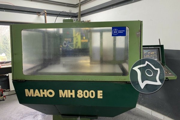 Универсально-фрезерный станок с ЧПУ MAHO MH 800 E