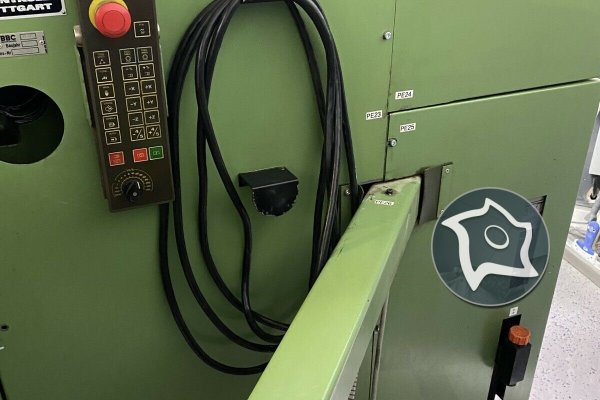 Універсально-фрезерний верстат з ЧПУ MAHO MH 800 E