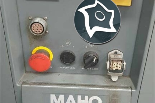 Універсально-фрезерний верстат з ЧПУ MAHO MH 800 W