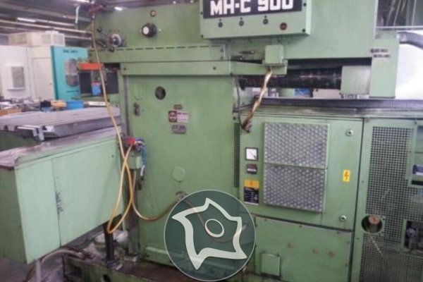 Універсально-фрезерний верстат з ЧПУ MAHO MH-C 900