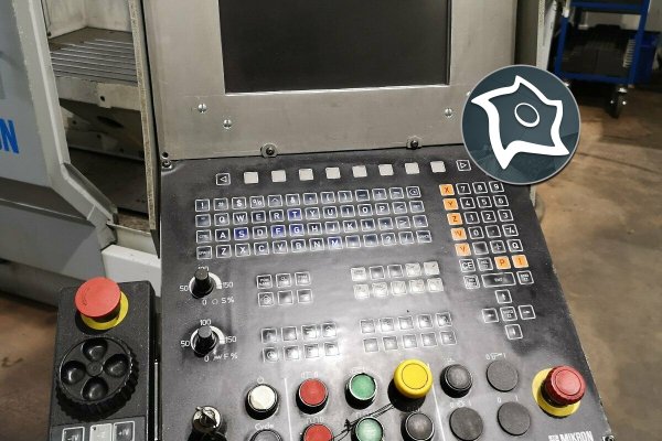 Универсально-фрезерный станок с ЧПУ Mikron UME 600