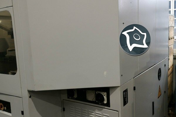 Універсально-фрезерний верстат з ЧПУ Mikron UME 600