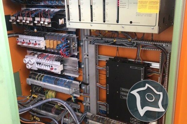 Універсально-фрезерний верстат з ЧПУ Mikron WF 31 C