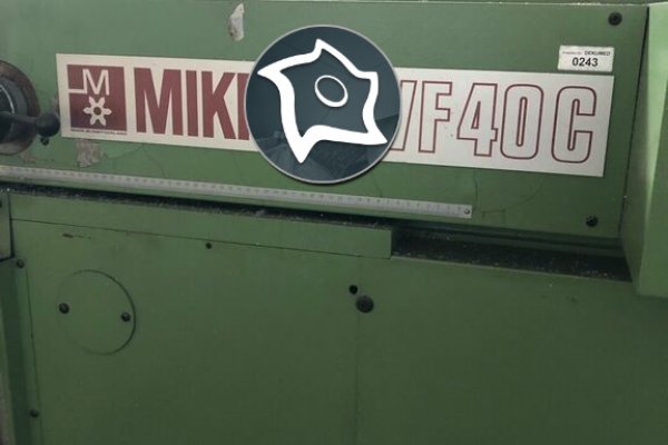 Универсально-фрезерный станок с ЧПУ Mikron WF 40 C