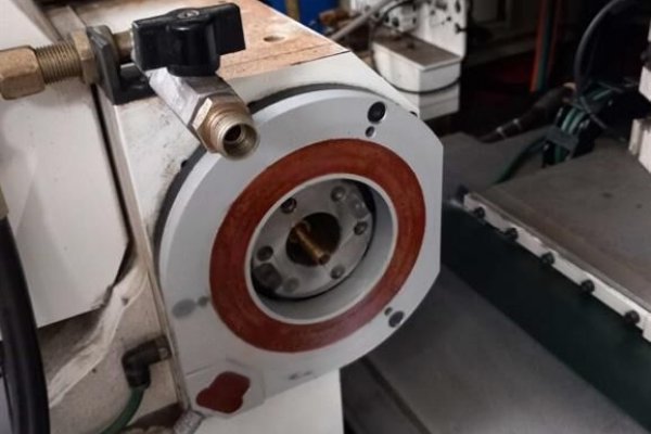 Универсально-шлифовальный станок с ЧПУ STUDER S 140