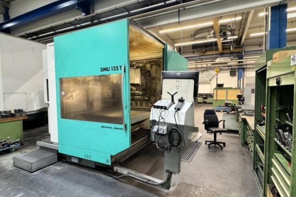 Универсальный фрезерный обрабатывающий центр с ЧПУ DMG DMU 125T