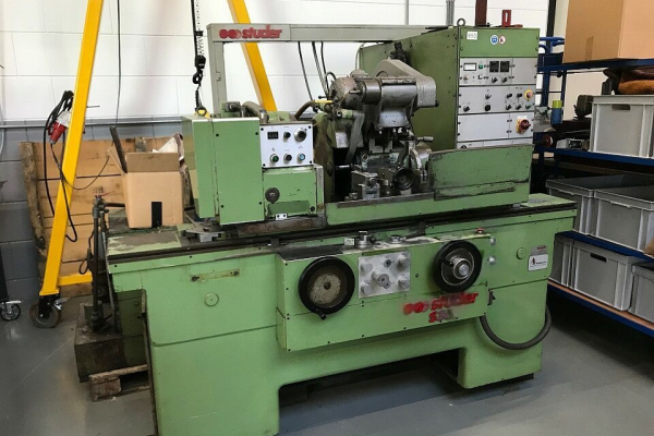 ​Универсальный круглошлифовальный станок STUDER S 30-12