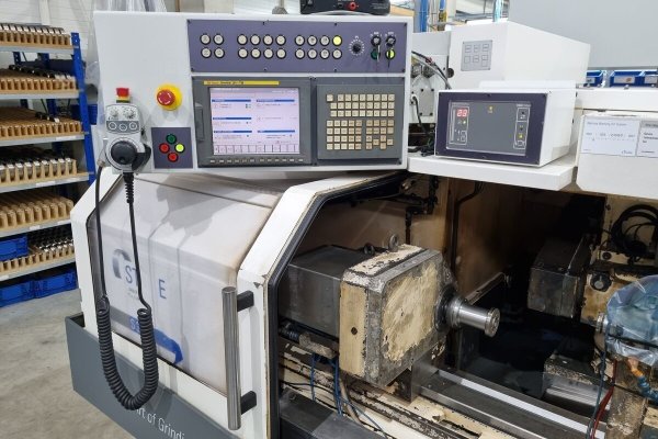Універсальний круглошліфувальний верстат Studer S 33