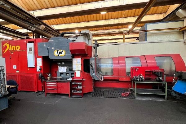 Універсальний обробний центр FPT Industrie DINO DV28T2208