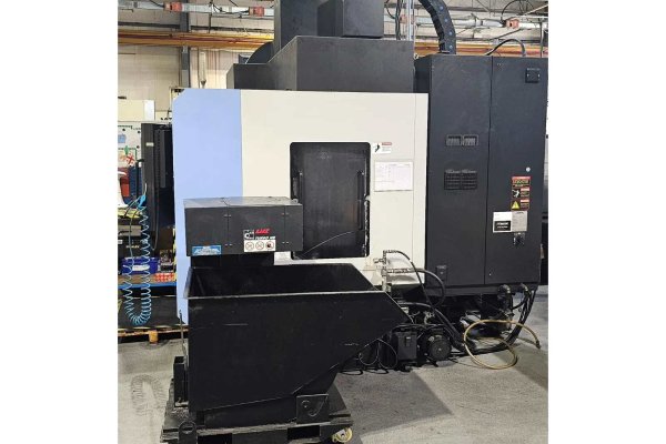 Універсальний обробний центр з ЧПУ Doosan DNM 350/5AX